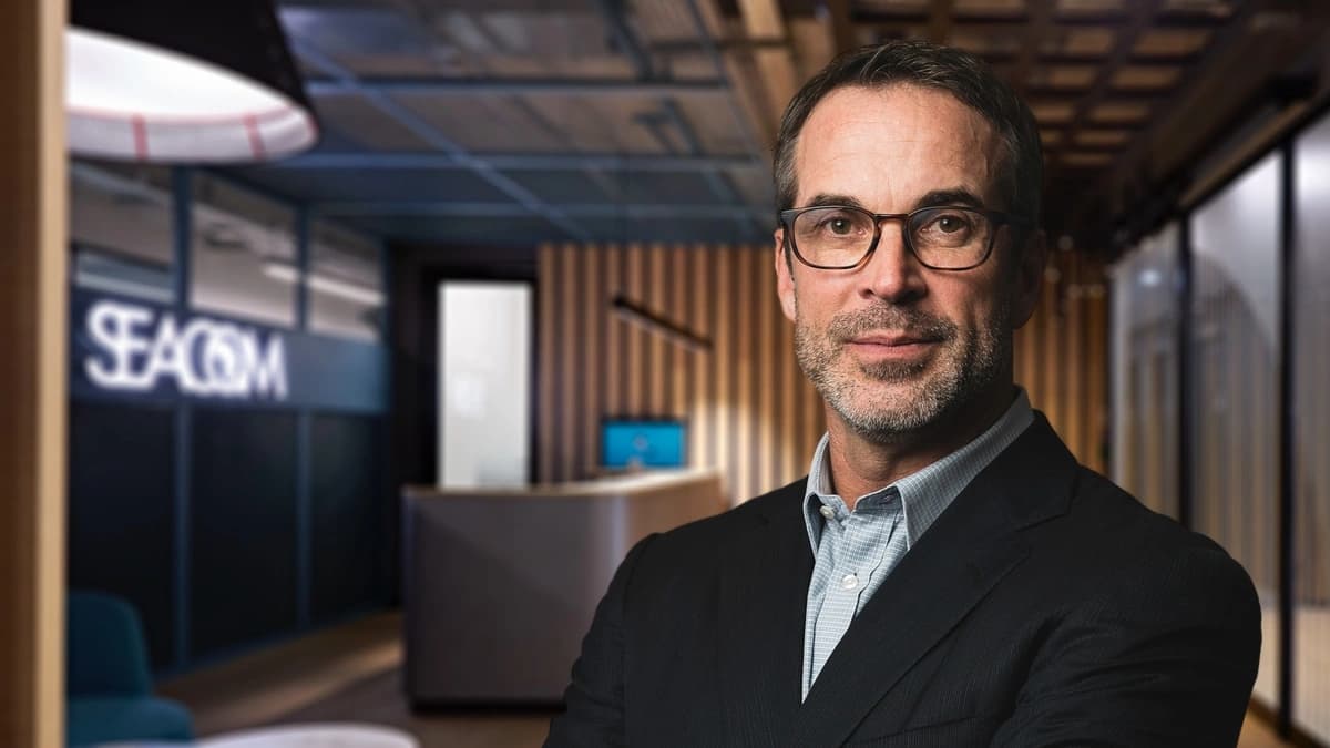 Brian-Herlihy-Seacom-background